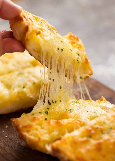 garlic bread with cheese